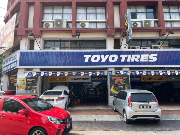 【マレーシアの車メンテナンス事情】5年経ったらタイヤ交換！