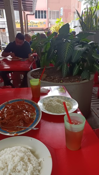 【マレーシア名物】フィッシュヘッドカレーとは？