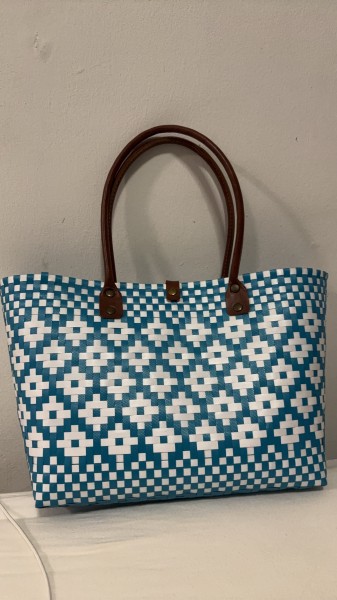 【日本でもブーム到来！？】マレーシアのPPバンドのかごバッグ