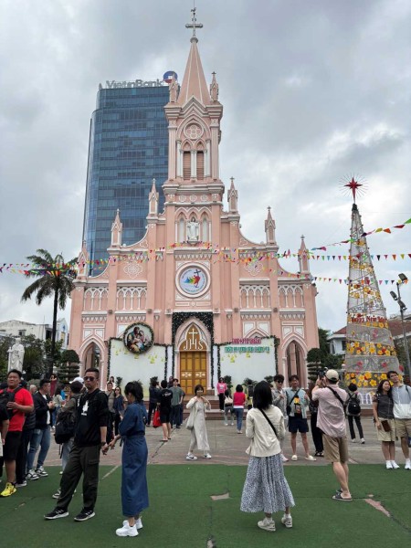 マレーシアから気軽に行けるベトナム①｜ダナンでミーケビーチとお寺巡り