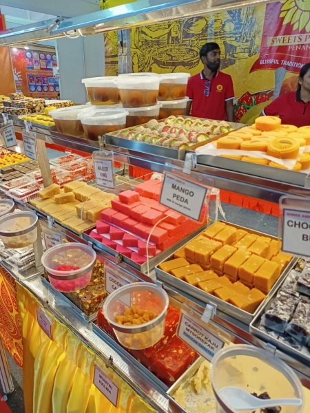 【光の祭典】マレーシアのディパバリとは？