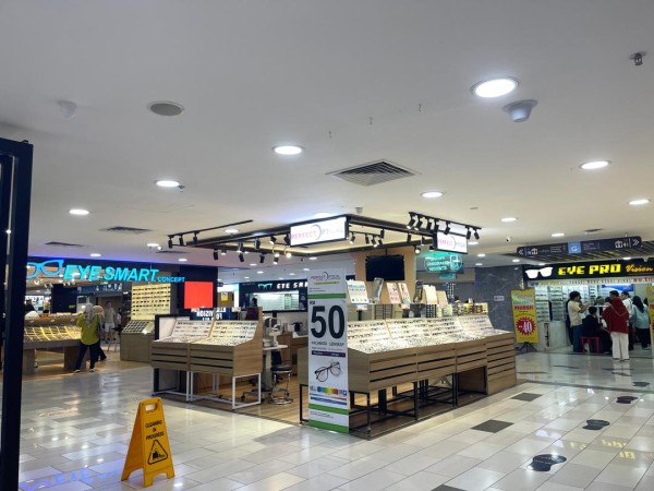 【MM2H移住者必見！】スンガイワンでメガネを作ってみた！