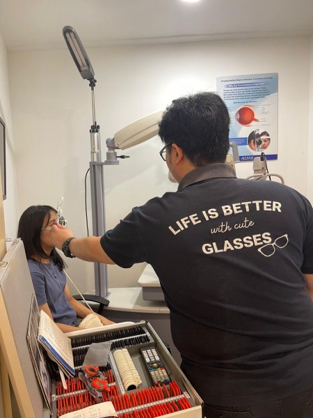 【MM2H移住者必見！】スンガイワンでメガネを作ってみた！