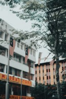 【マレーシア移住の盲点】役所や移民局で「入館拒否」！？失敗しない服装マナーと注意点